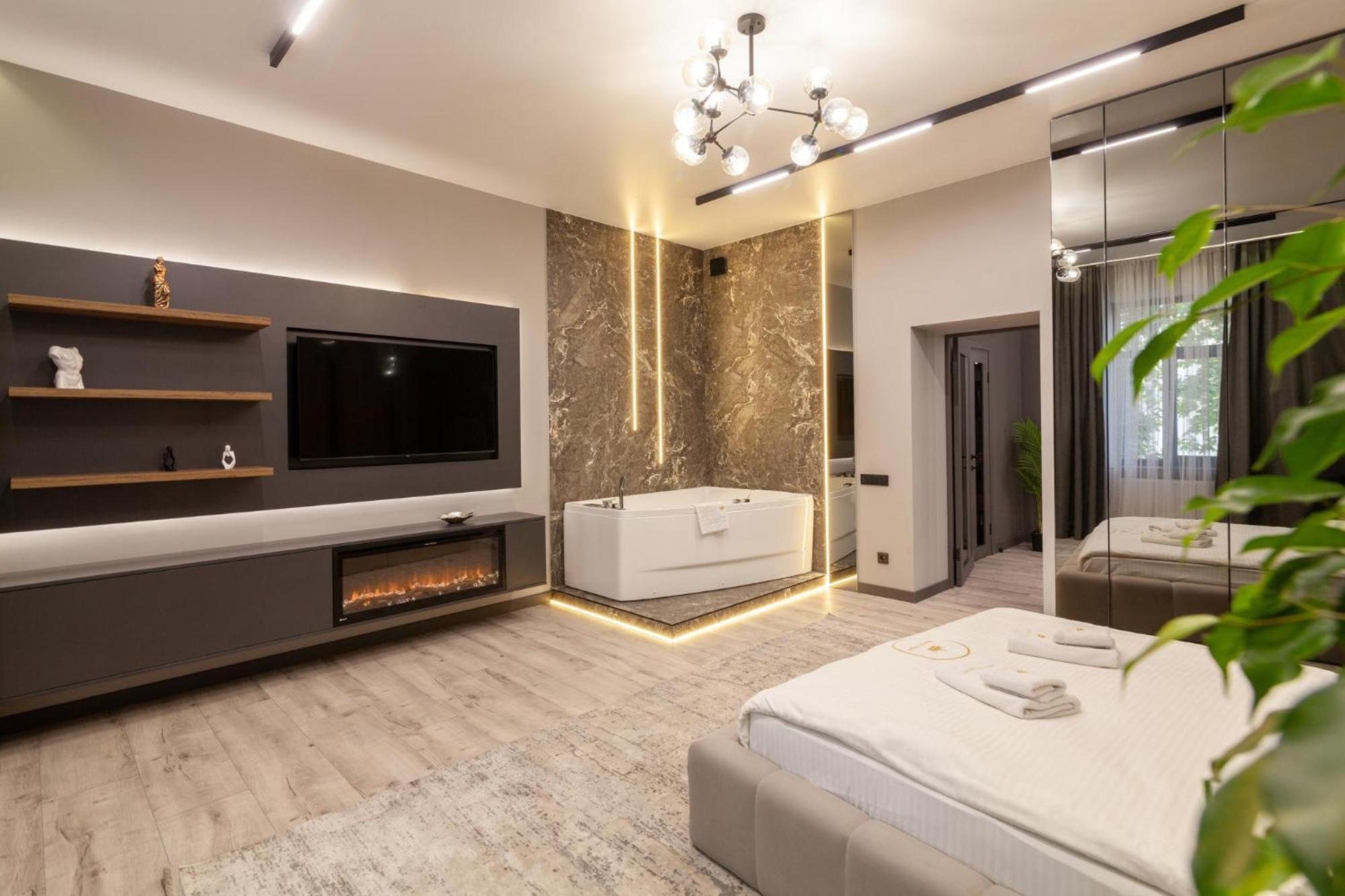 Royal Vip Jacuzzi Apart Lemberg Exterior foto