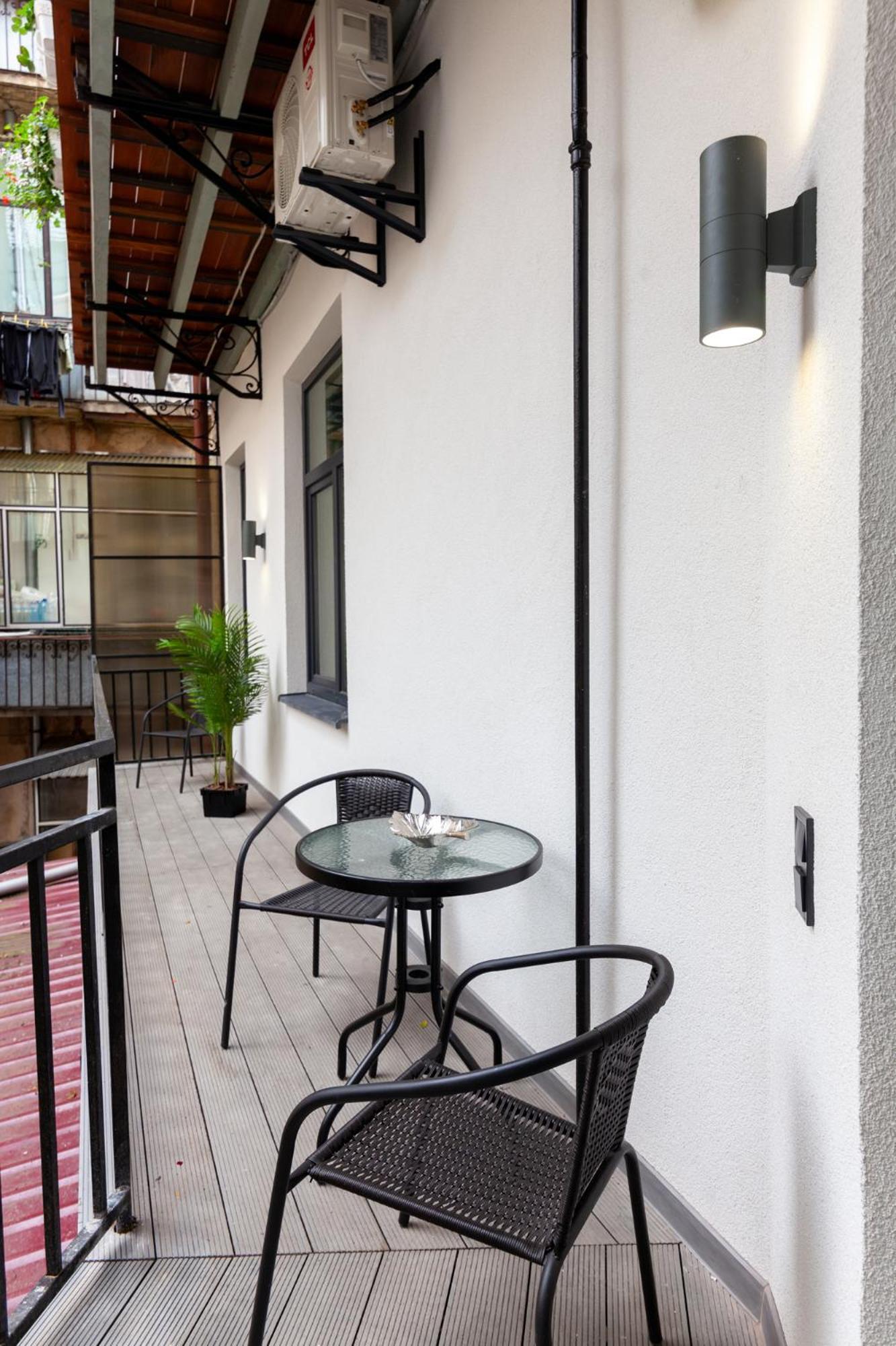 Royal Vip Jacuzzi Apart Lemberg Exterior foto